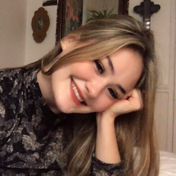 Meet your Posher, Abby - Picture 1 of 1
